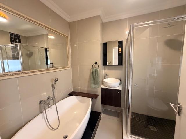 To Let 2 Bedroom Property for Rent in Three Anchor Bay Western Cape